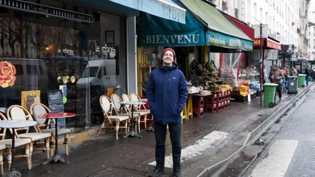 Как минимум раз в неделю Франсуа с коллегами отправляется на обед в ресторан