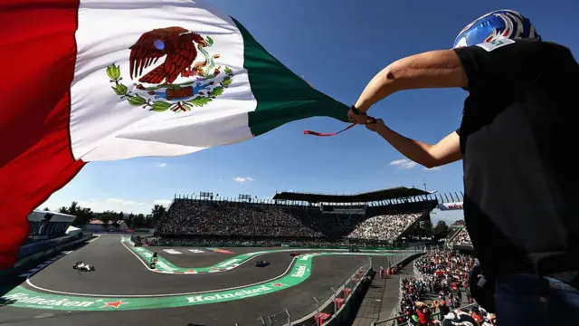 Aficionados en el Gran Premio de México
