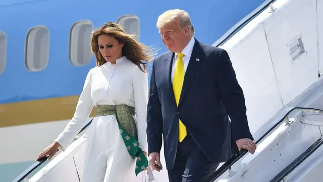 அமெரிக்க அதிபர் டொனால்ட் டிரம்ப் இந்தியா வந்தடைந்தார்