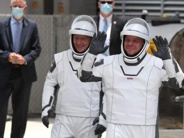 Los astronautas Doug Hurley y Bob Behnken