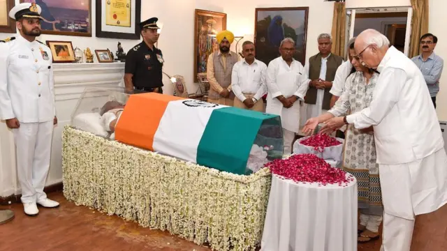 अटल बिहारी वाजपेयी, Atal Bihari Vajpayee, लाल कृष्ण आडवाणी, Lal Krishna Advani