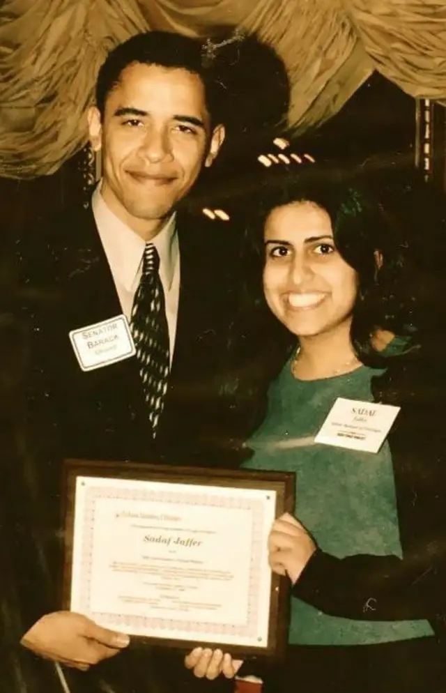 صدف جعفر کی سولہ سال کی عمر میں بارک اوباما کے ساتھ تصویر