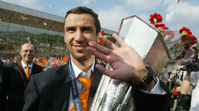 Дарио Срна в Донецком аэропорту