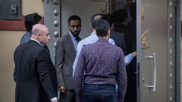 محققون سعوديون وصلوا القنصلية قبل الفريق التركي