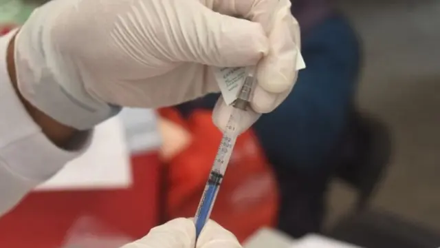 Chanjo nyingi zinazotolewa uhitaji dozi mbili ili kupata kinga inayohitajika