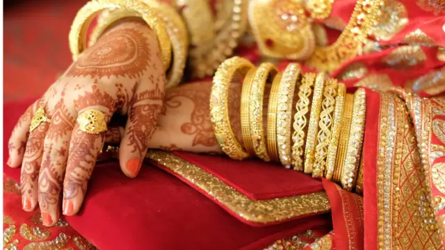 বর- কনে কারো সমস্যা না থাকলেও পরিবার থেকে আপত্তি জানায় অনেক সময়