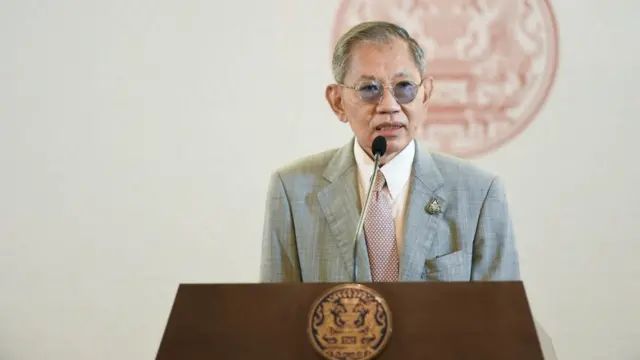 ศาสตราจารย์พิเศษ วิชา มหาคุณ