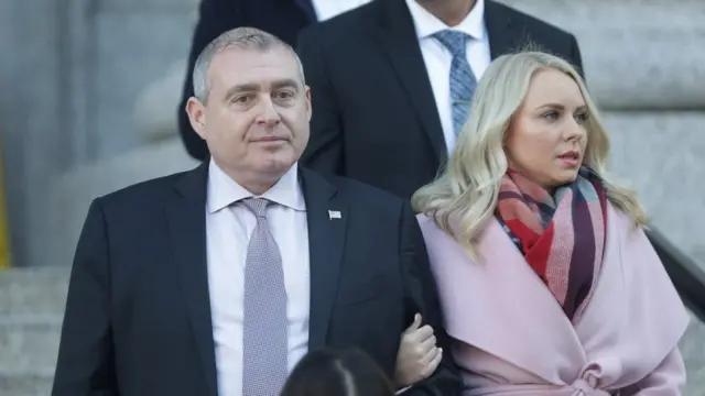 Парнас с супругой