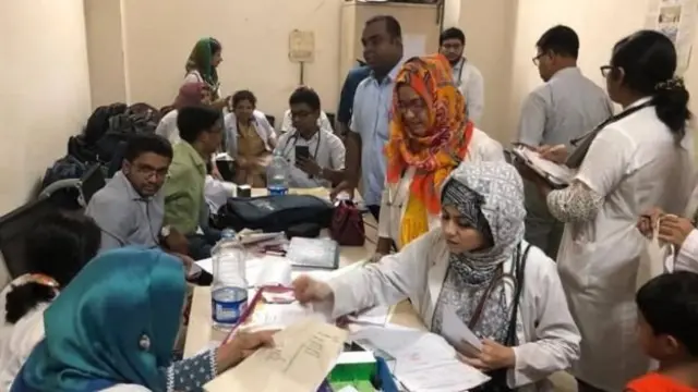 ঢাকায় হাসপাতালগুলো সয়লাব হয়ে আছে ডেঙ্গু রোগী কিংবা জ্বর পরীক্ষা করতে আসা রোগীতে