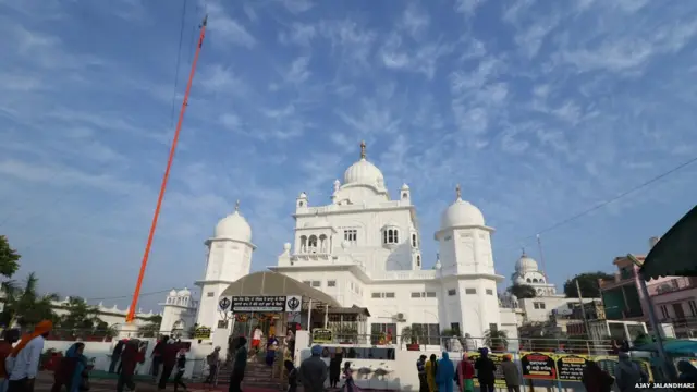 ਗੁਰਦੁਆਰਾ ਚਮਕੌਰ ਸਾਹਿਬ