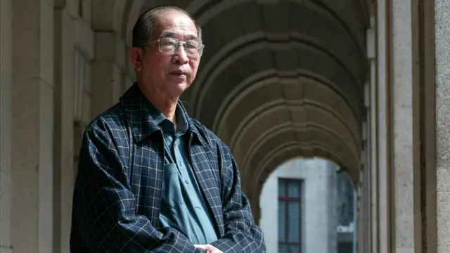 司徒華是香港教協的創始主席,同時也是每年舉辦「六四」紀念晚會"支聯會"的創始主席。