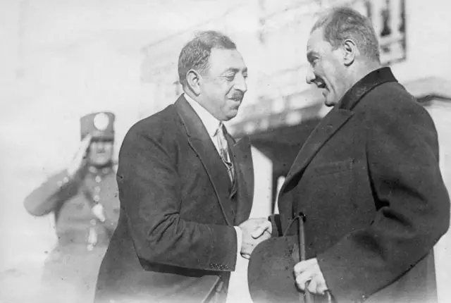 کمال اتاترک او امان الله