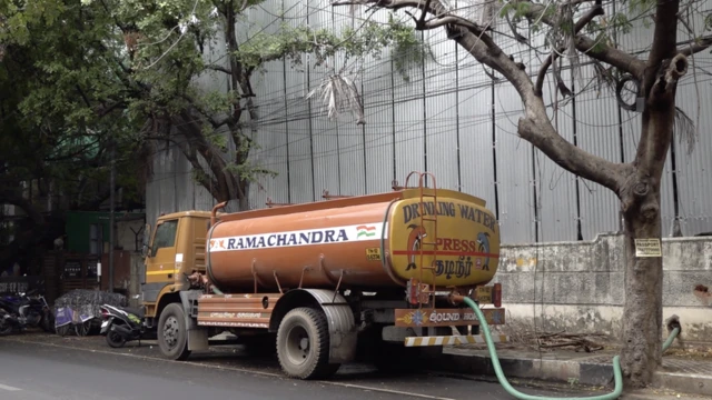 వాటర్ ట్యాంకర్