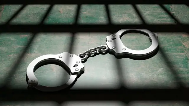 போலீஸ் நிலையத்திற்கு சென்ற பெண் 'திடீர்' சாவு