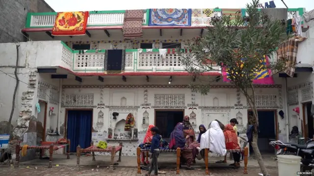 वारिस का घर