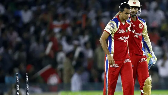 हर्षल पटेल, गुजरात, हरयाणा, दिल्ली कॅपिटल्स, रॉयल चॅलेंजर्स बेंगळुरू