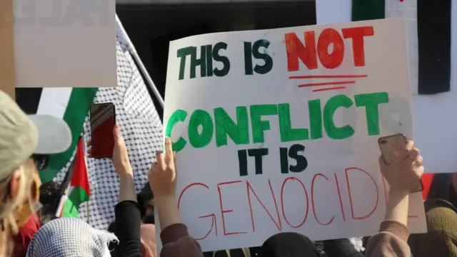 Protesters for Chicago, United States dey support Palestinians