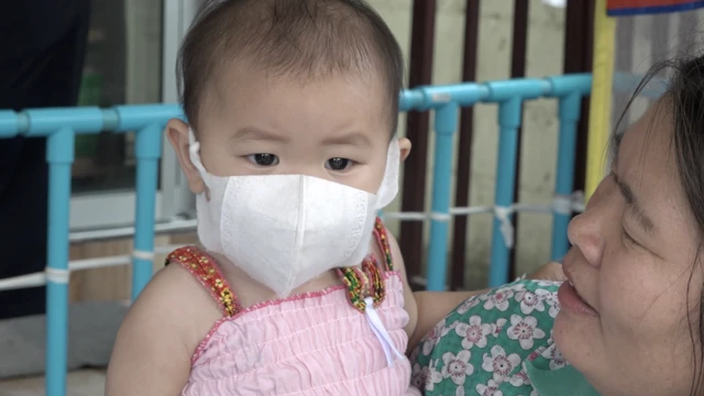 น้องฟ้ามุ่ยป่วยเป็นปอดอักเสบ