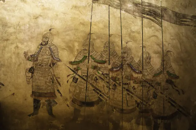 Фреска, китайские воины с копьями