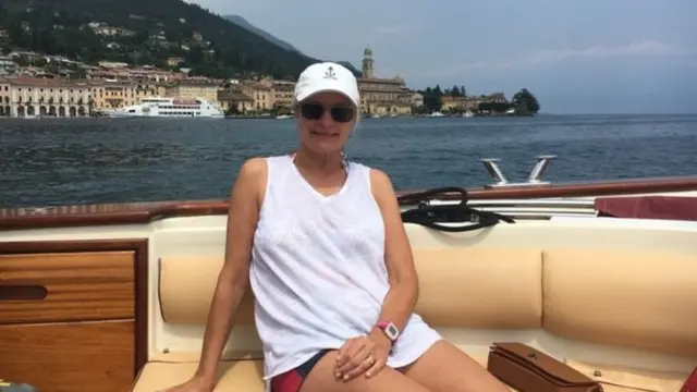 Julie yari aherutse kwinjira mu kiruhuko cy'izabukuru