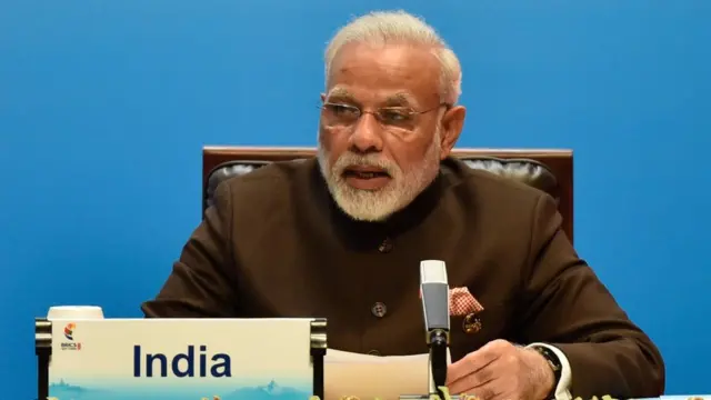 नरेंद्र मोदी