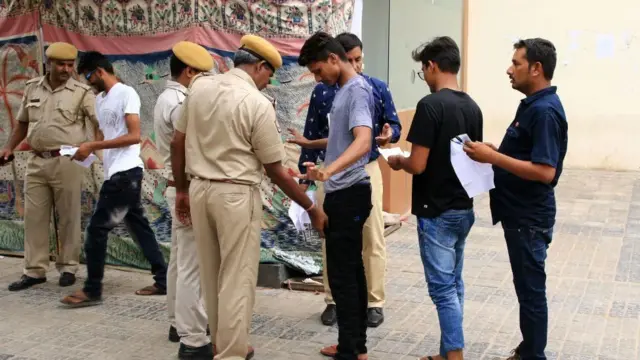 પ્રતીકાત્મક તસવીર