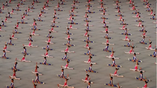 Children doing a gymnastics performance