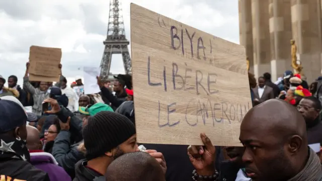 Les Camerounais de la diaspora debout pour le départ de Paul Biya du pouvoir.