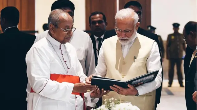 नरेंद्र मोदी