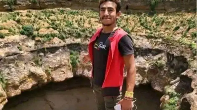 అల్-ఖక్వా ఇబ్న్ అంతార్ మృతి