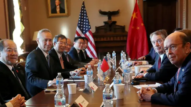 刘鹤率团在白宫与美方谈判