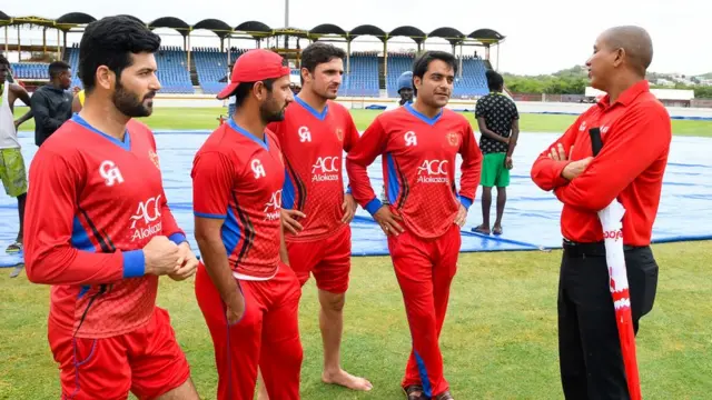 د چارشنبې په غونډه کې سرېلنکا او انګلستان ډېرې پوښتنې لرلې خو په پای کې ټول په دې قانع شول