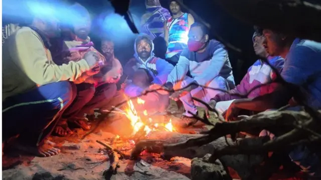 టెంట్లు, క్యాంప్ ఫైర్‌తో కల్పించే పనులతో స్థానికులకు ఉపాధి దొరుకుతోంది