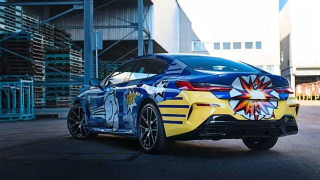 نقاشی هر ماشین حدود ۳۰۰ ساعت وقت می‌گیرد