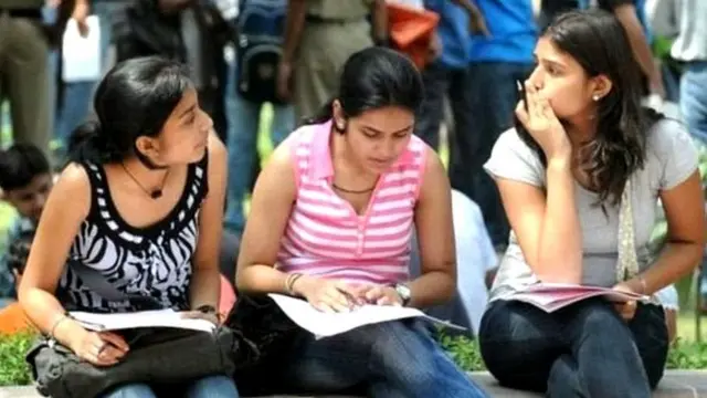 NEE-JEE தேர்வுகளை தள்ளிவைக்க மோதி அரசு தயங்குவது ஏன்?