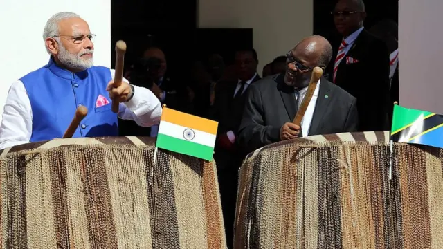 Моді і Магуфулі