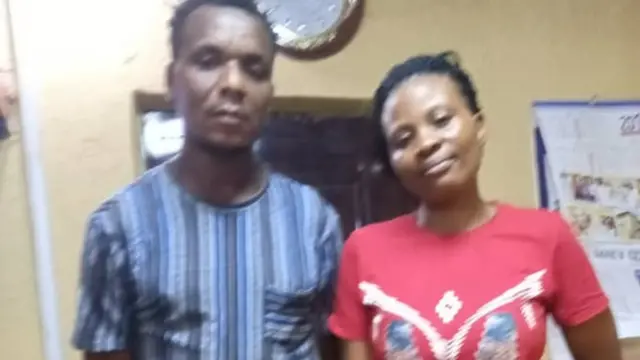 Aworan tọkọtaya to ra ọmọ meji ni 140,000