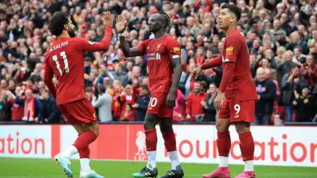 محمد صلاح، وساديو ماني وروبرتو فيرمينو