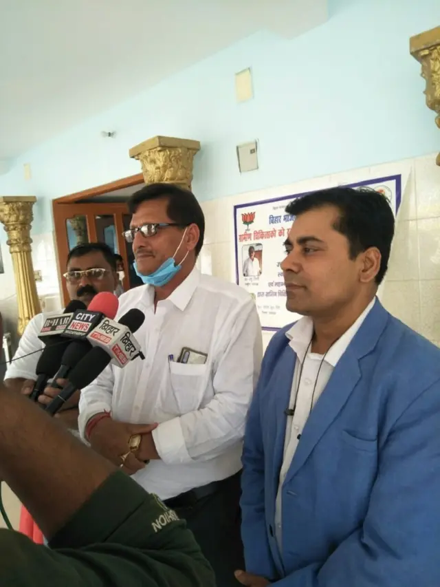 ग्रामीण चिकित्सक एसोसिएशन के अध्यक्ष अंशु तिवारी