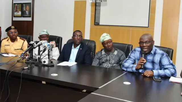 Lagos State goment pipo