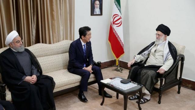 Президент Роухани, премьер-министр Абэ и аятолла Хаменеи