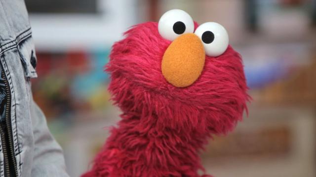 Sesame Street: Elmo & Friends Go to School