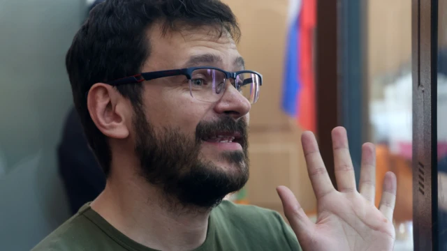 Илья Яшин в Басманном суде 13 июля 2022 г.