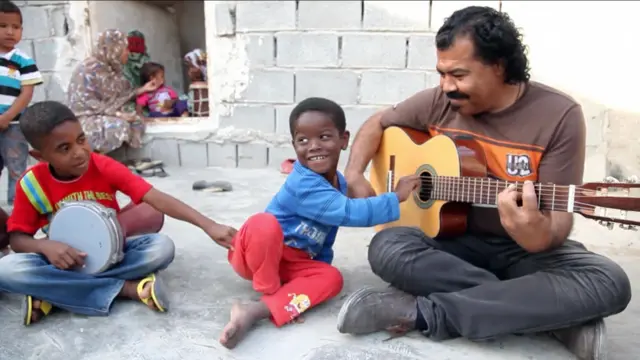 نمایی از فیلم "دینگومارو"