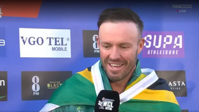 ڈی ولیئرز فائنل میں پلیئر آف دی میچ اور پلیئر آف دی ٹورنامنٹ قرار دیے گئے انھیں چار بار مین آف دی میچ کا ایوارڈ دیا گيا