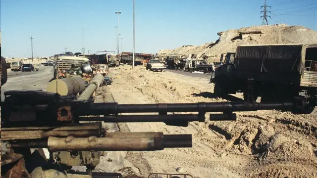 Fin février 1991, l'Irak a annoncé le retrait de ses forces du Koweït