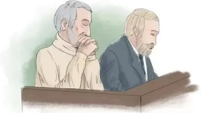 طرحی از حمید نوری (چپ) کنار وکیلش در یکی از جلسات دادگاه