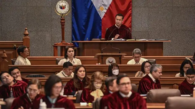 Senat Filipina telah berkumpul untuk sidang pemakzulan Duterte.