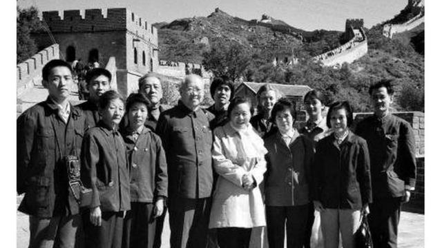 吴健雄和丈夫1977年访问中国
