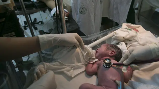 новонароджений